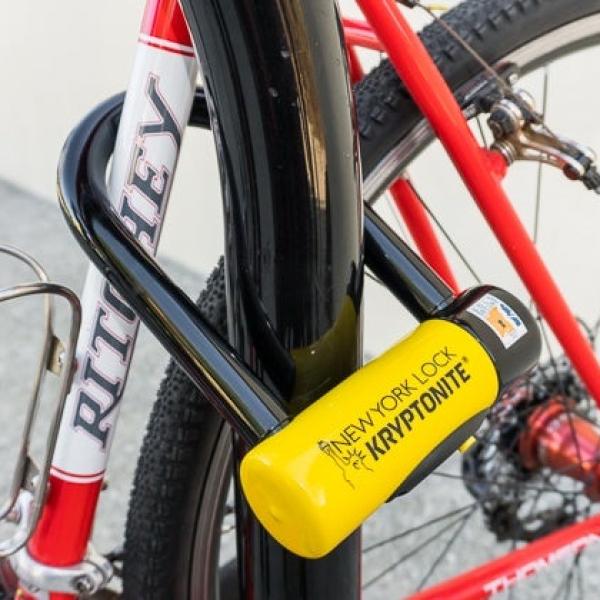 Proper use of a U-Lock.