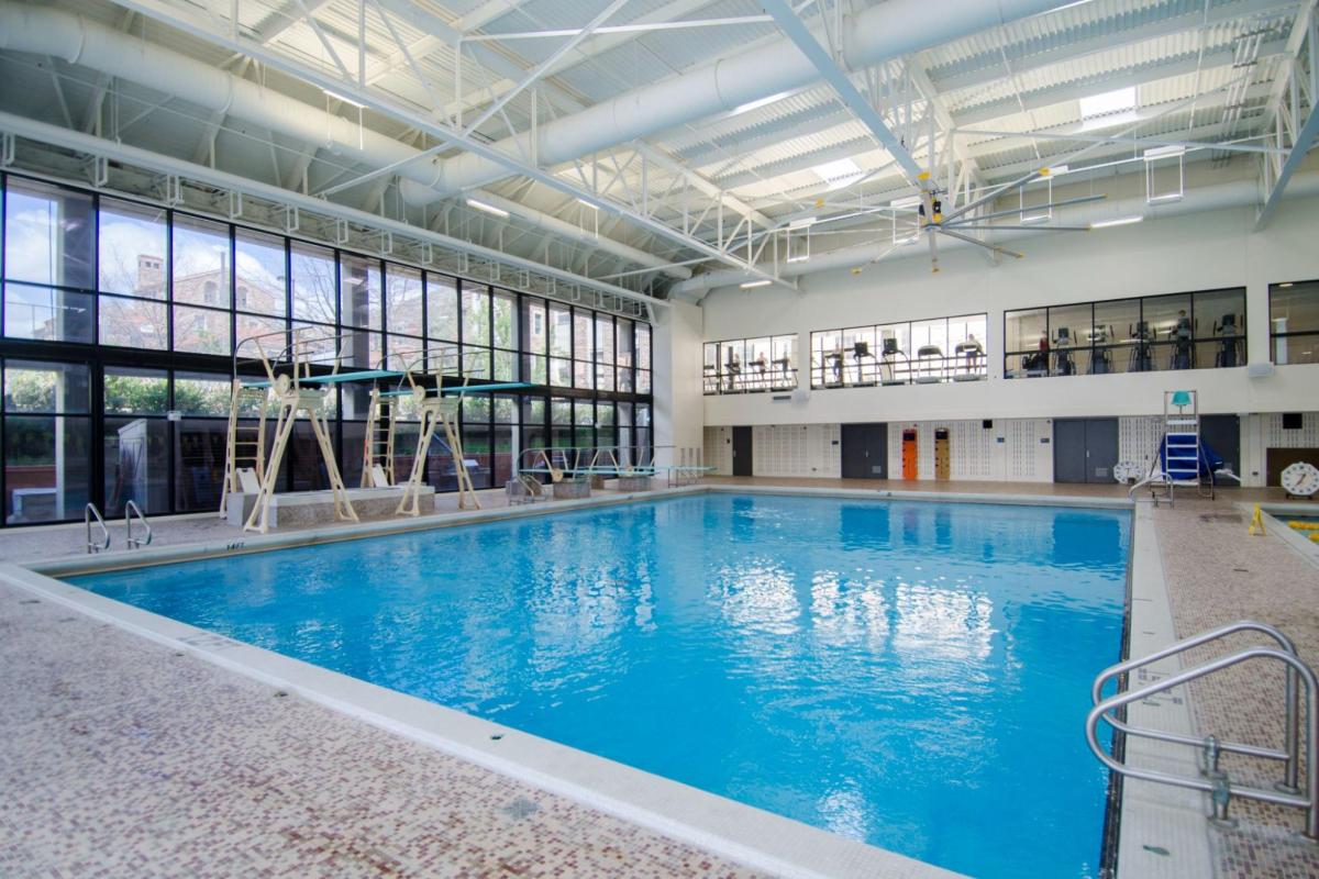 dive well, small pool