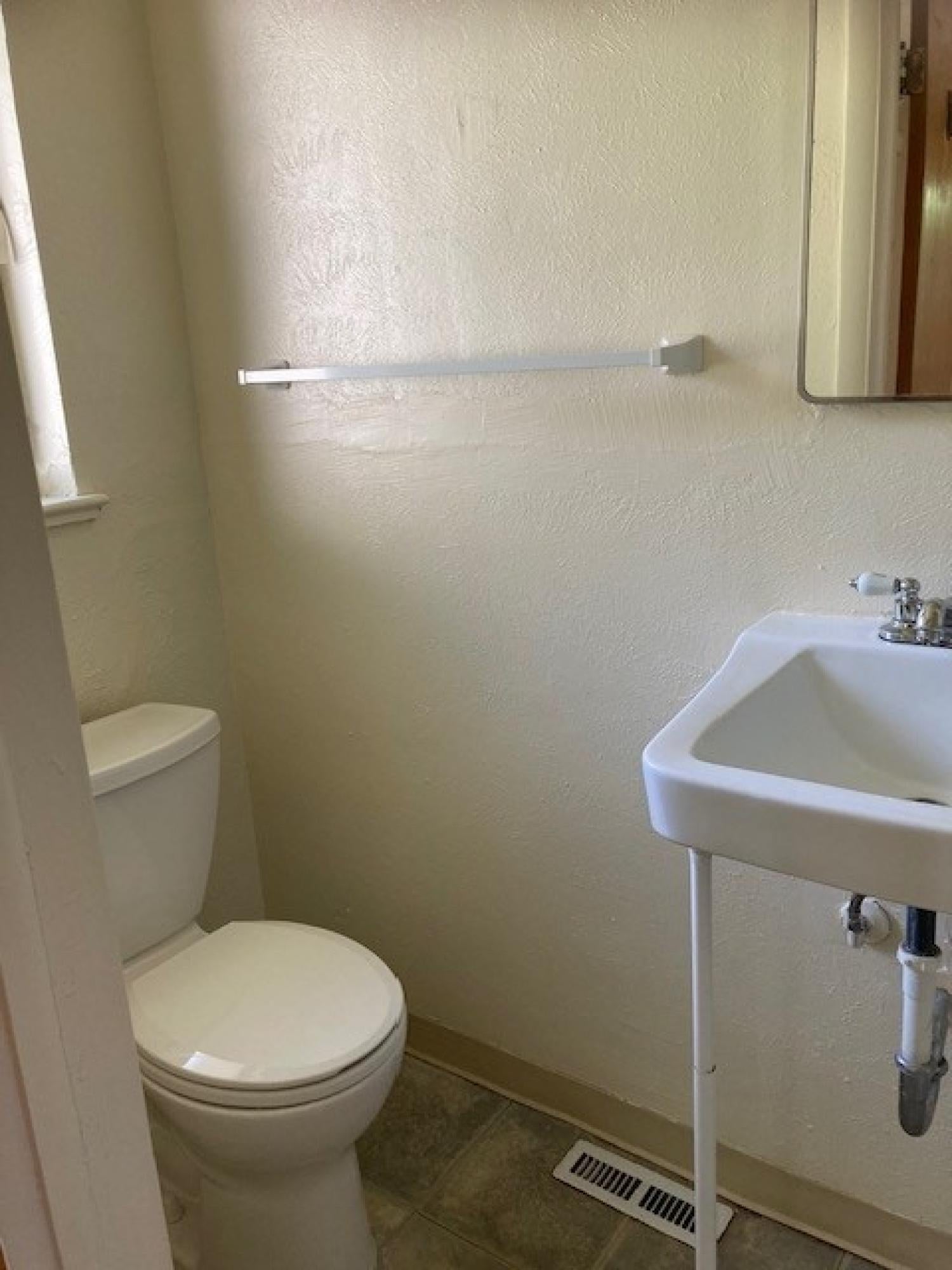 Bathroom picture