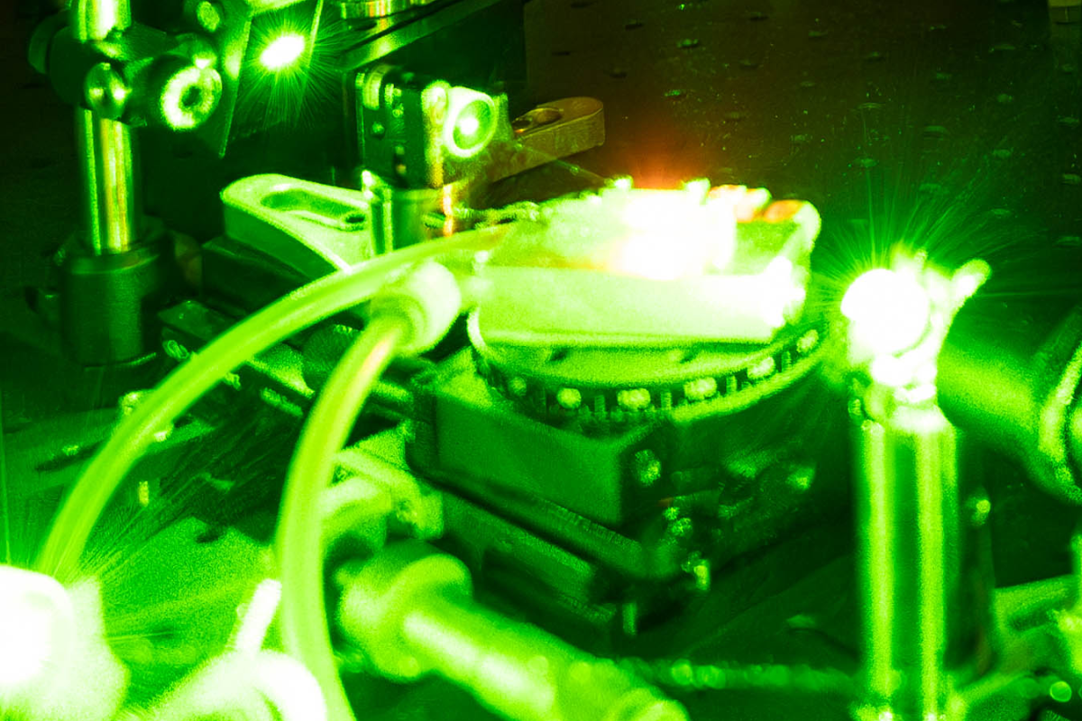 Lasers in quantum engineering research