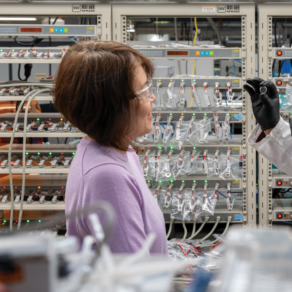 Chunmei Ban (left), associate professor and co-founder of Mana Battery, is working with chemical engineering student Kangmin Kim (right) in the CU Boulder College of Engineering and Applied Science lab