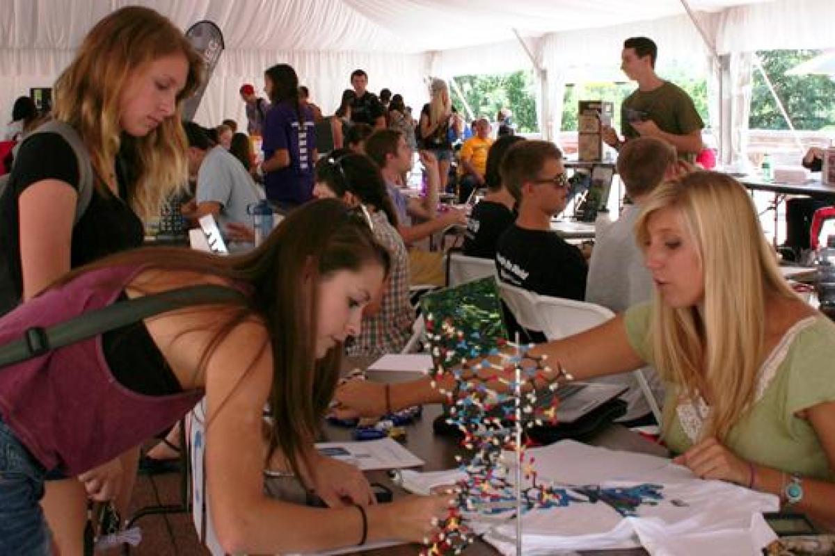 Students attending Involvement Fair