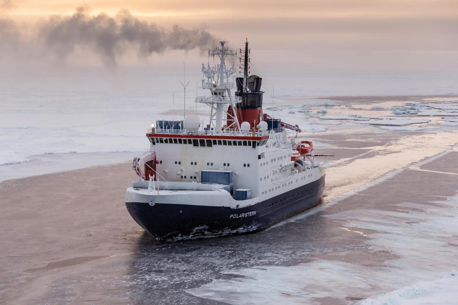 Arctic mission vessel
