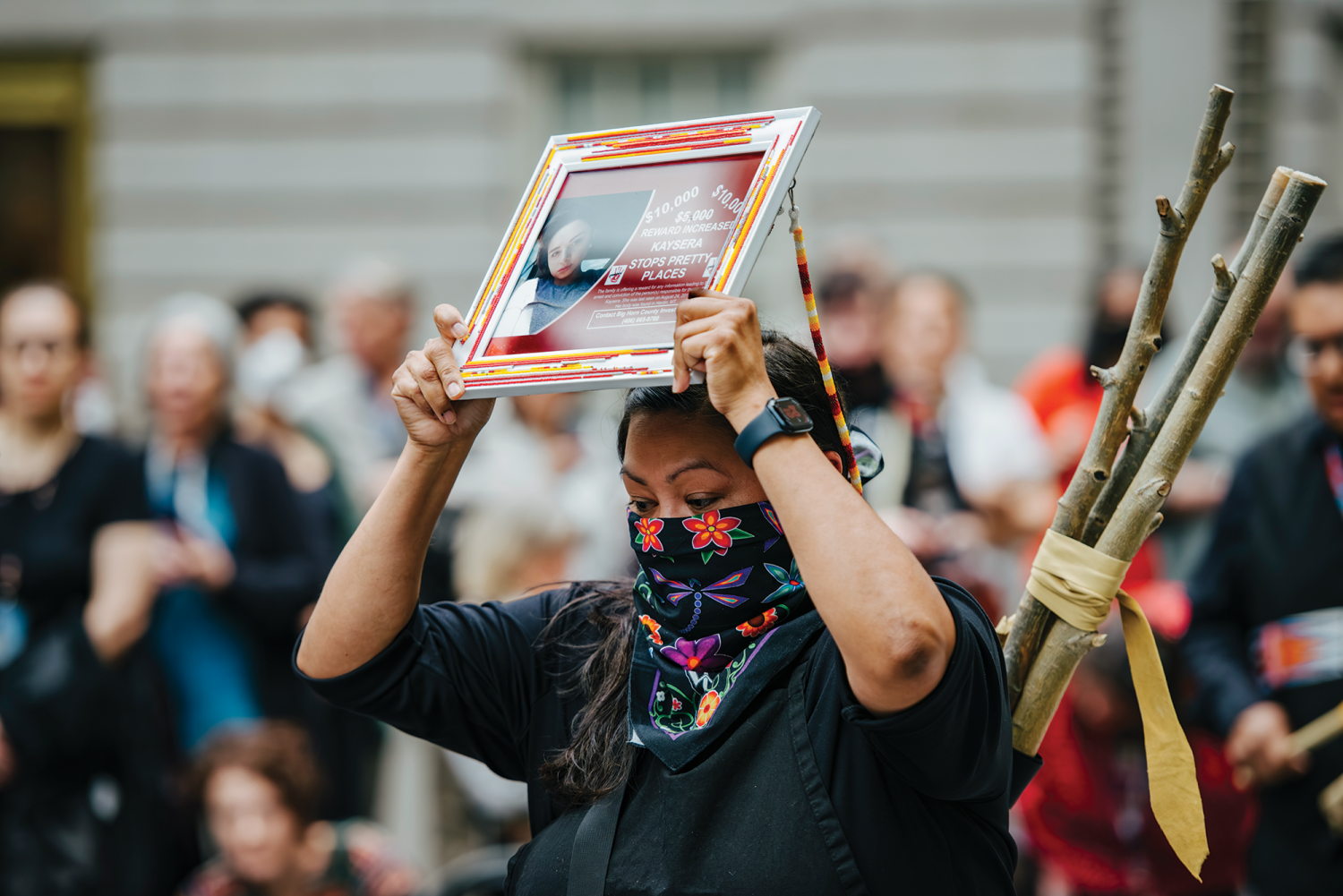 Performance of Anna Tsouhlarakis’s “Portrait of an Indigenous Womxn [Removed]” (2023) at the National Portrait Gallery