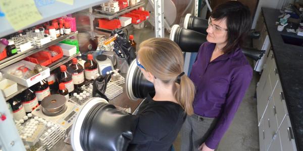 Professor and student in Chemistry lab