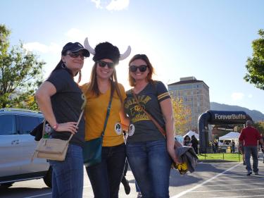 Fans at the Homecoming pregame