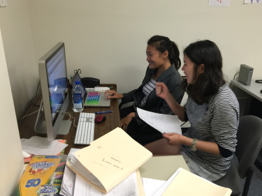 Students doing research