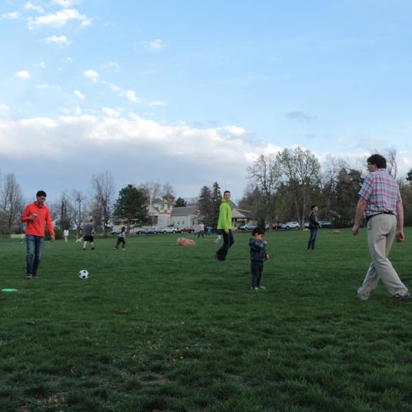 Hiking and picnic in Chautauqua Park in May 2019