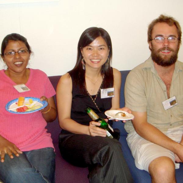 Group members socializing with invited speakers during the reception at the LC2CAM workshop
