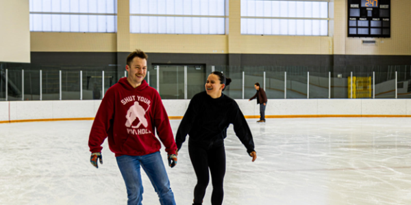 students ice skating