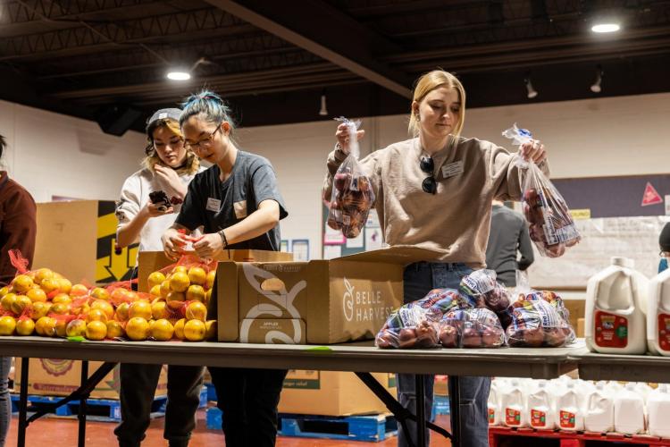 students at Mobile Food Pantry