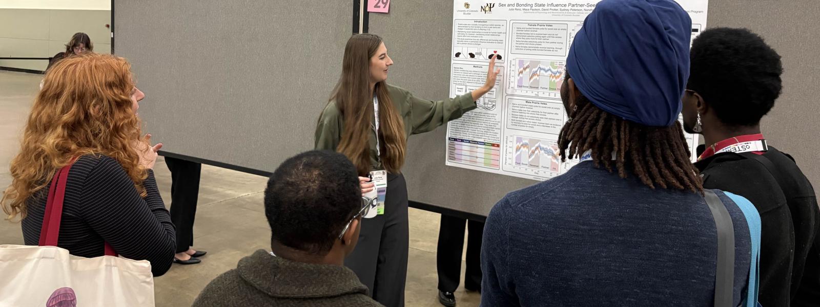 Julia Renz presenting a research poster