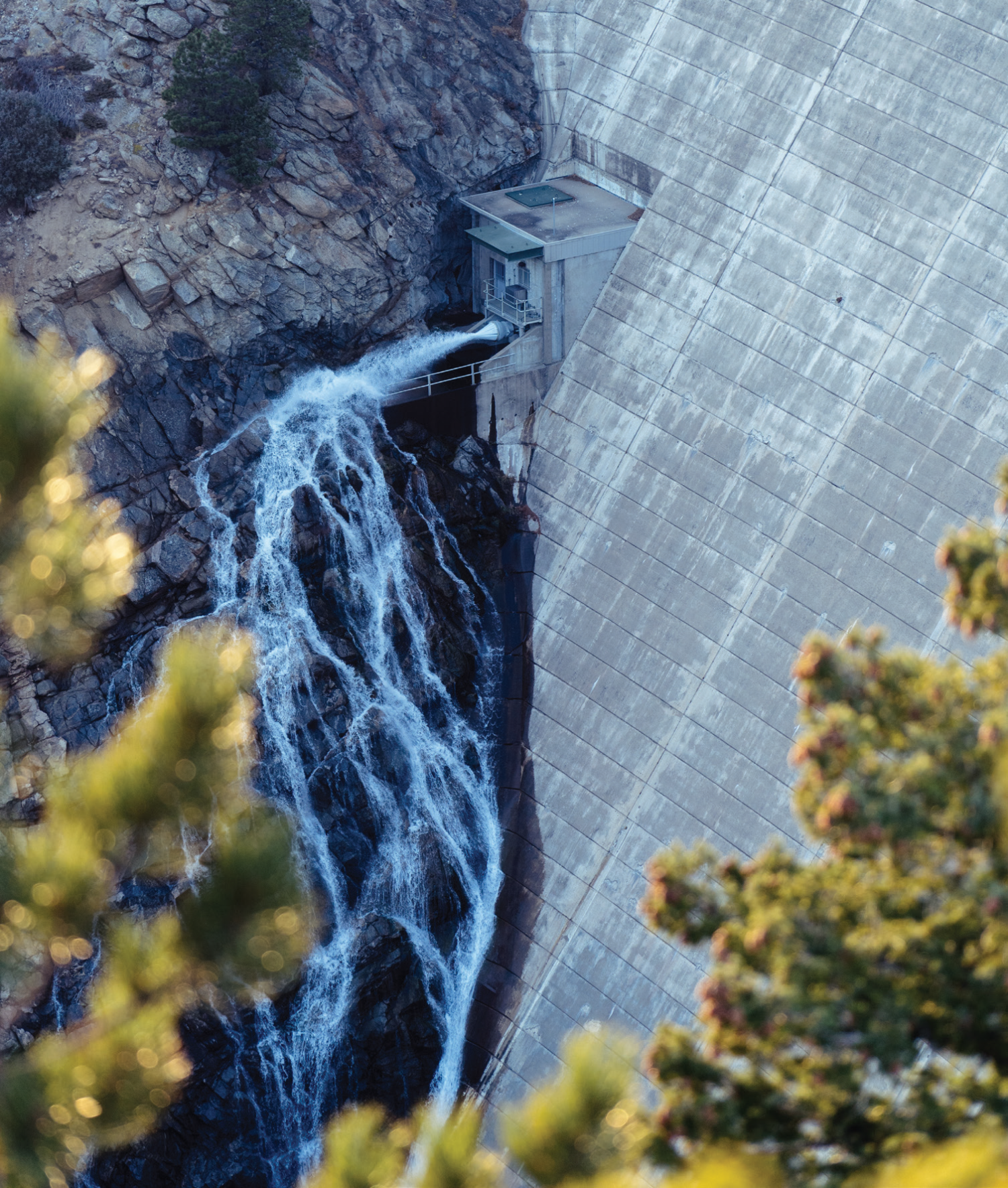 photo of gross resevoir dam outlet by elliot whitehead