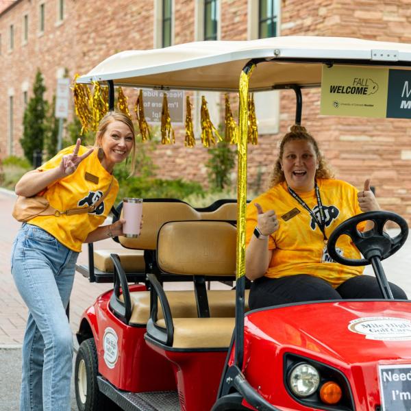 move-in golf cart volunteers