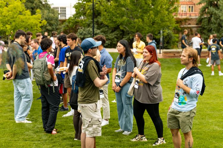 Transfer students at an orientation event
