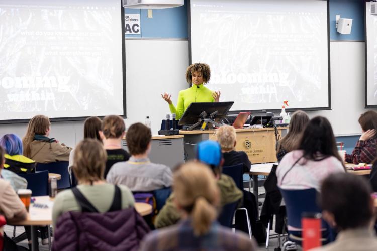 A keynote speaker session during the TRANSforming Gender Conference