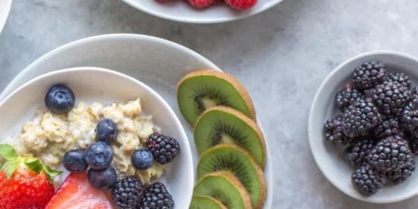 picture of fruit and oatmeal