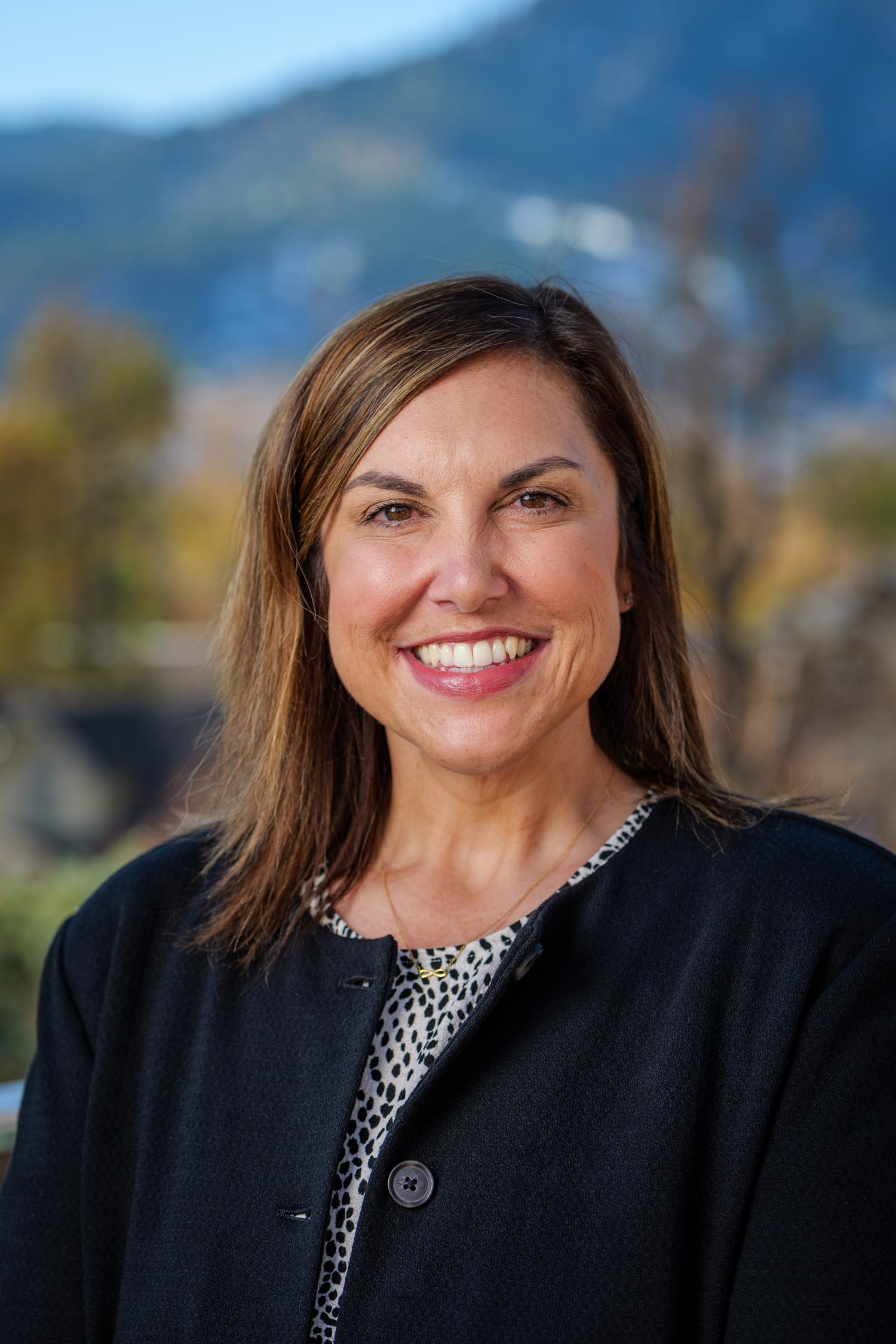 Portrait of Jennifer McDuffie