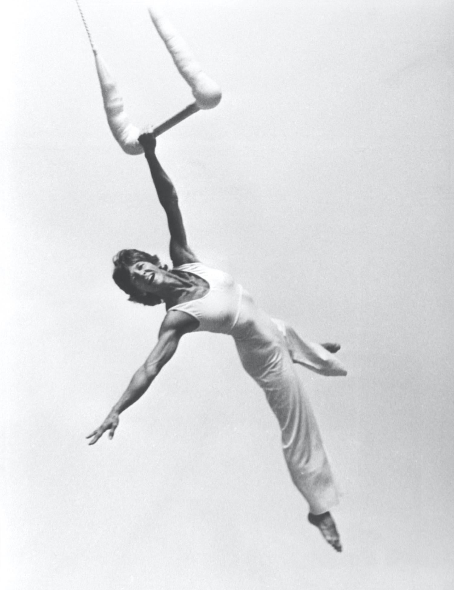 Terry Sendgraff on a trapeze