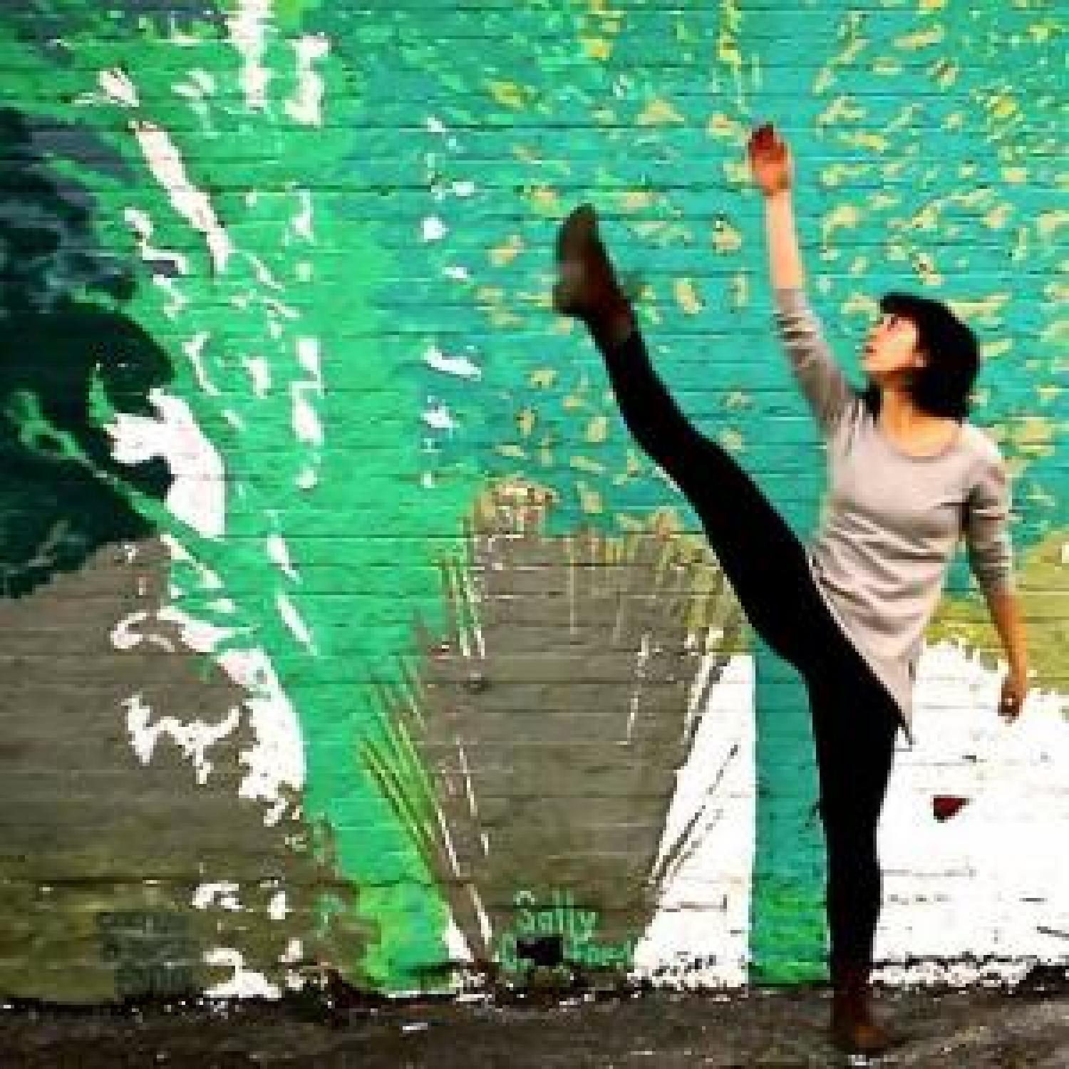 Kelley Ann Walsh dancing.
