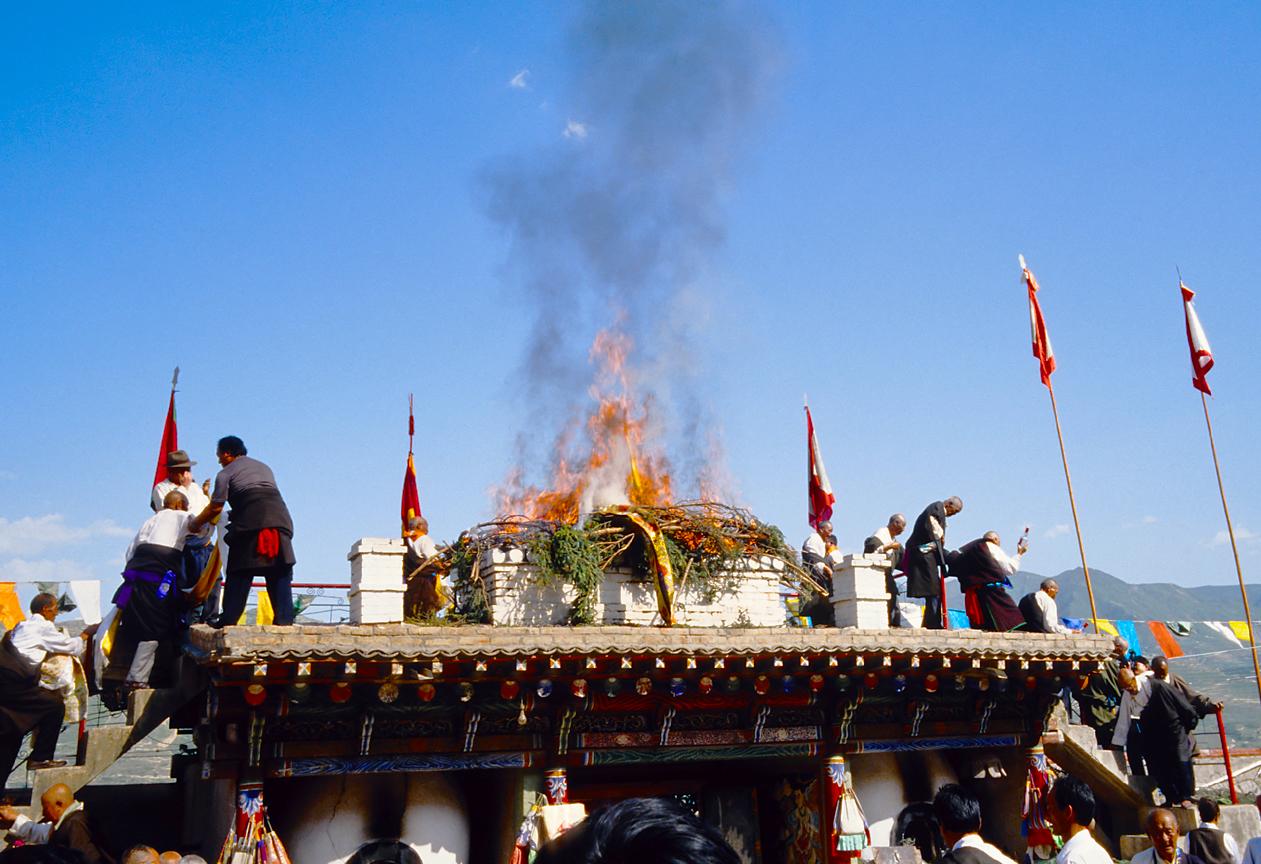 Between 2010 and 2014 the offering altar was rebuilt to be significantly larger. Just seven years ago, the grounds for the festival were much smaller and many fewer tourists came to see it. Because of improvements to roads, more tourists are now able to enter the city. Information about important festival dates can also be easily shared over social media. (Photo taken 2010)