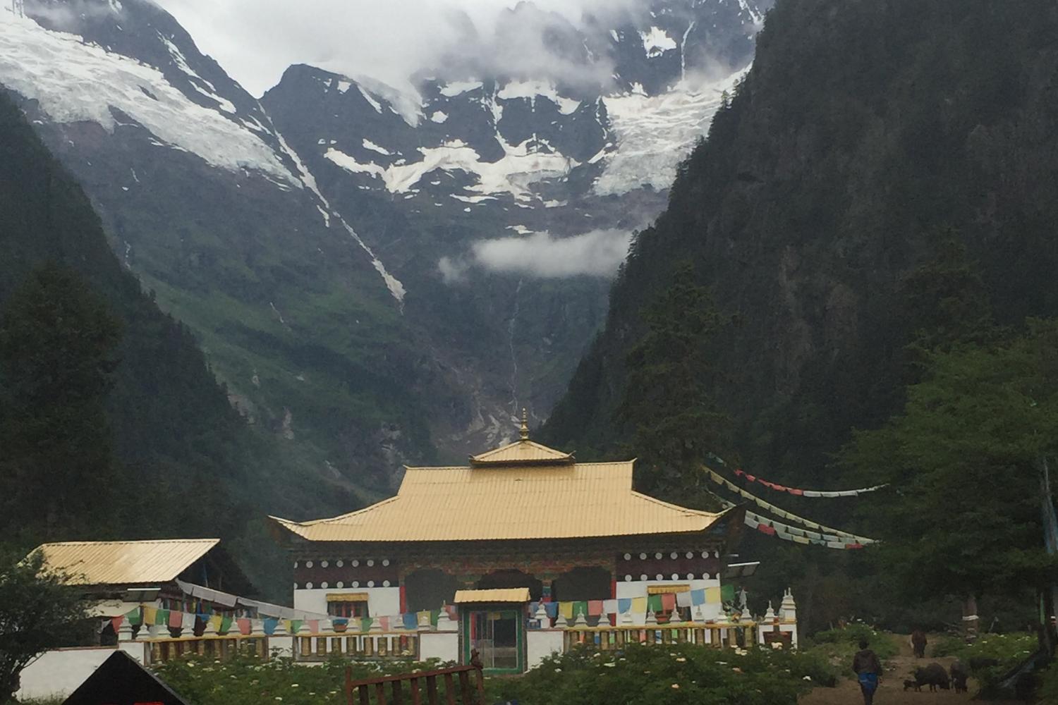 Temple just beyond lower Lekbam village