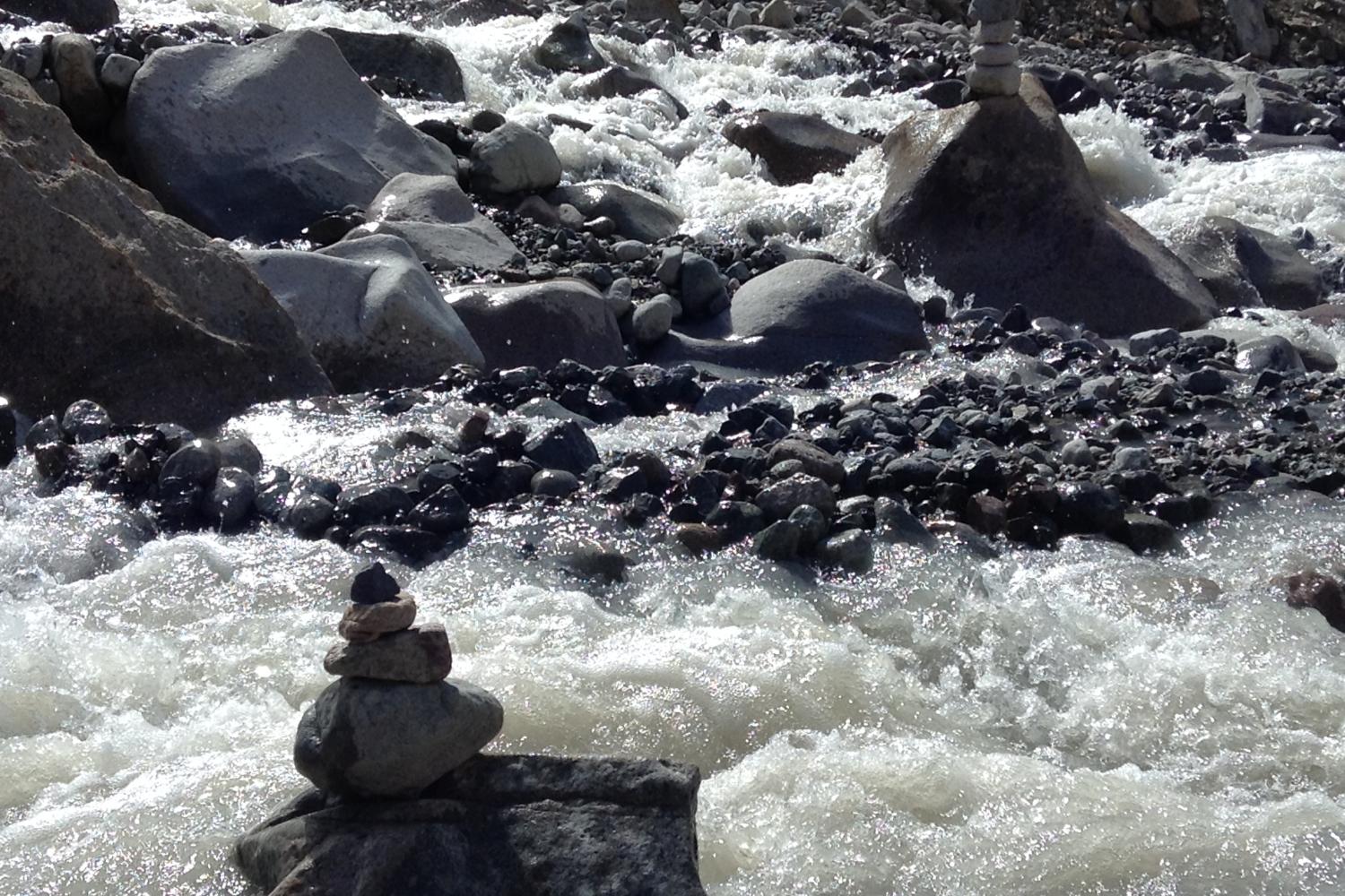 la btsas in the river