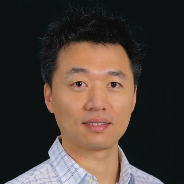 A portrait of Shuo Sun