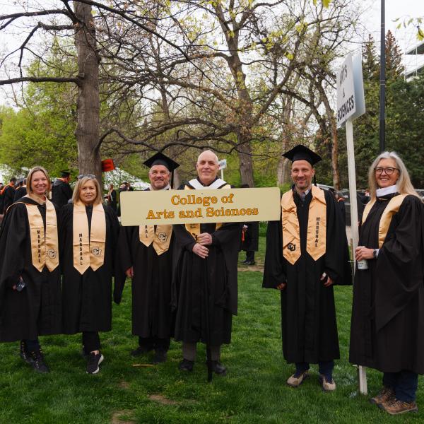 commencement volunteers