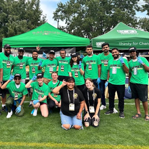 Ralphie's Green Stampede volunteers