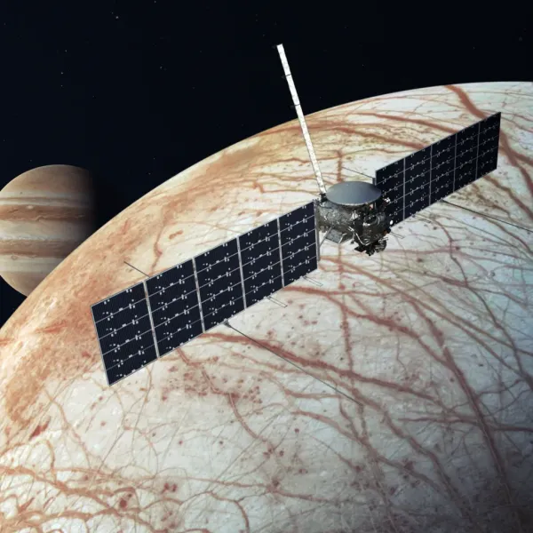 illustration of NASA’s Europa Clipper spacecraft