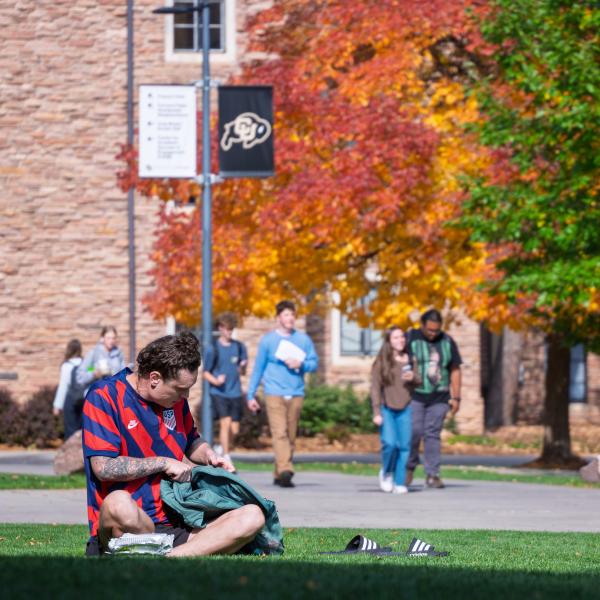 campus community members enjoying fall weather on campus