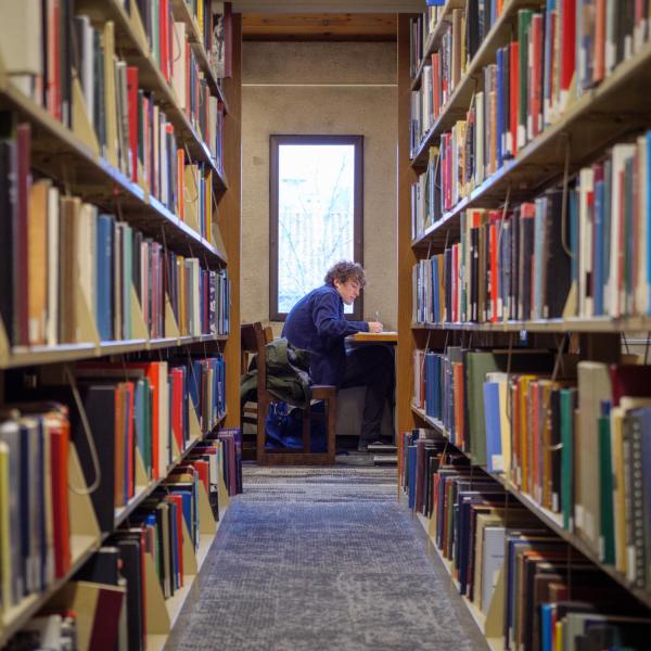 Student studying in Norlin Library