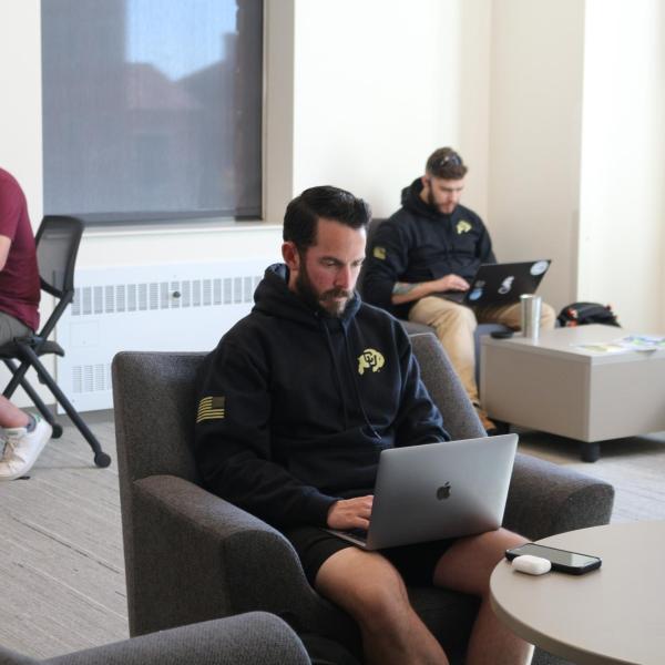 Student veterans study in the VMA student lounge