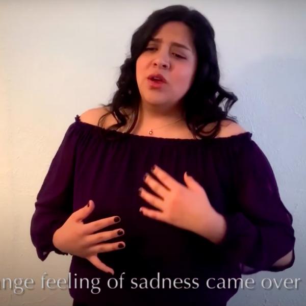 Berenice Carrera sings on screen for Béatrice et Bénédict
