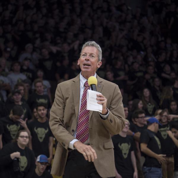 Bud Coleman speaks at convocation 2017
