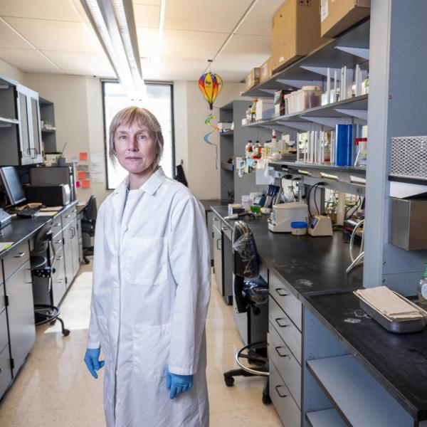 Corrie Detweiler in lab