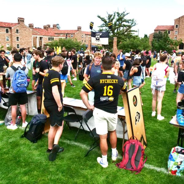 students at the Be Involved Fair on Farrand Field