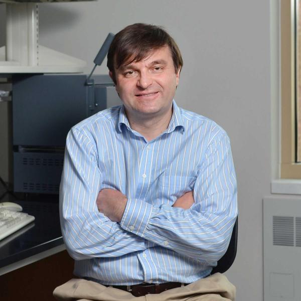 Professor Ivan Smalyukh
