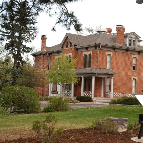 Koenig Alumni Center building