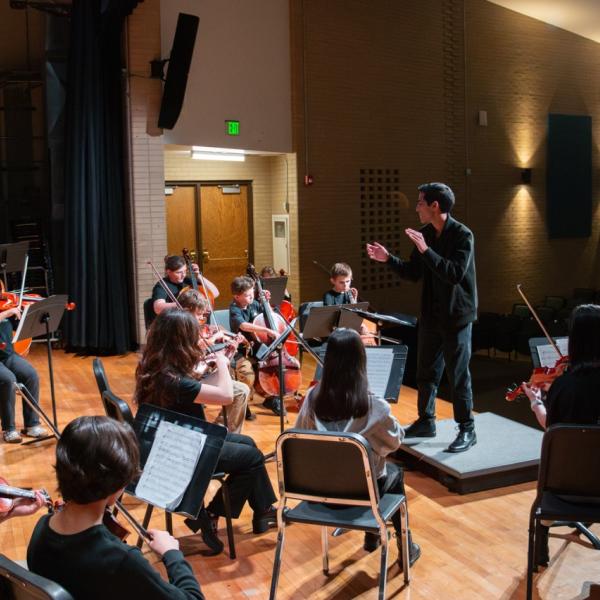 Middle school band rehearsing
