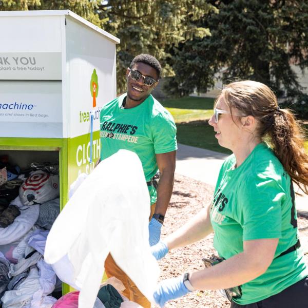 students volunteering during the move-out donation drive