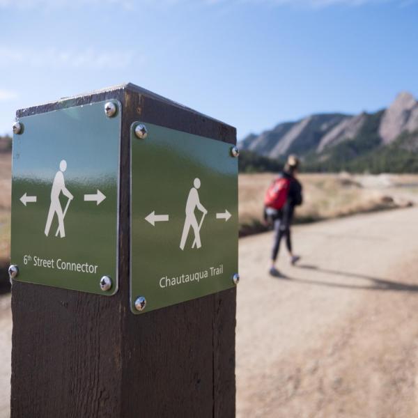 Trailhead marker at Chautauqua
