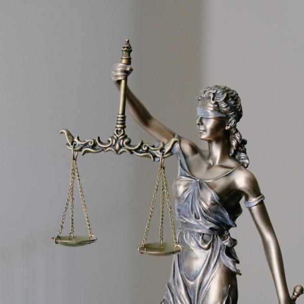 Lady. Justice sculpture
