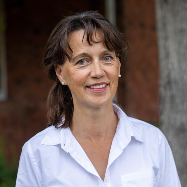 Anja Lange headshot