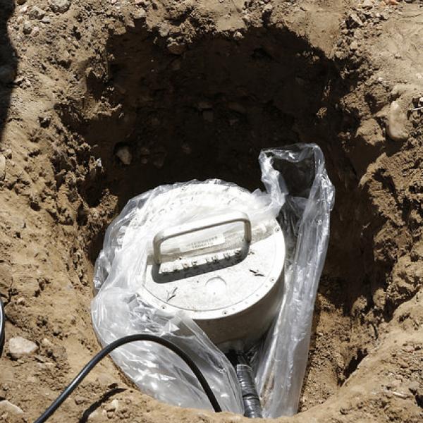 A seismometer deployed near the epicenter of the Greeley earthquake in 2014. Credit: David Oonk/CIRES