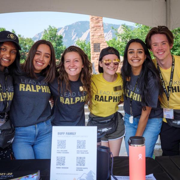 First-year students, parents, staff and volunteers welcome each other back to CU Boulder on Monday, Aug. 16, 2021. (Photo by Patrick Campbell/University of Colorado)