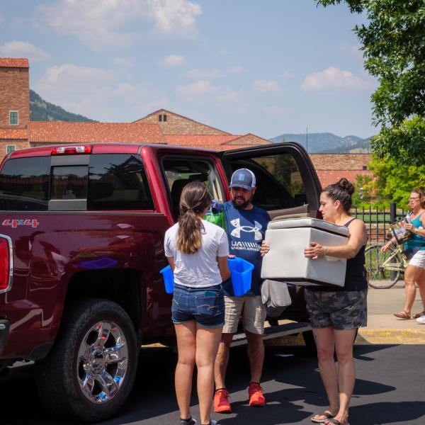 First-year students, parents, staff and volunteers welcome each other back to CU Boulder on Monday, Aug. 16, 2021. (Photo by Patrick Campbell/University of Colorado)