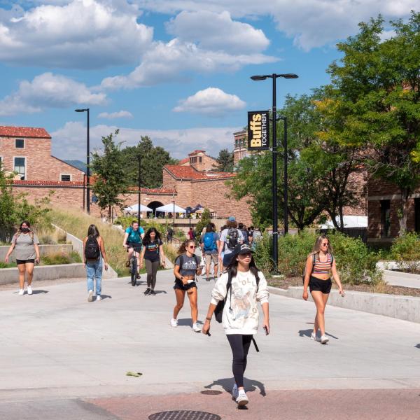 Students make their way to class on the first day of classes for CU Boulder's fall 2021 semester. (Photo by Patrick Campbell/University of Colorado)