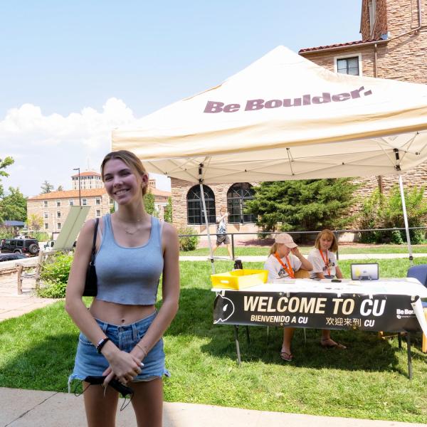 Students, parents and staff move in on Tuesday, Aug. 17, 2021. (Photo by Glenn Asakawa/University of Colorado)